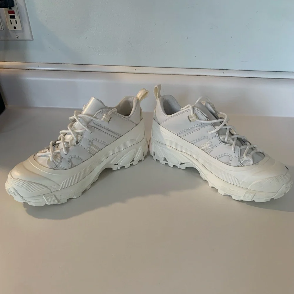 Burberry Arthur Chunky Trainers Size EU 39/US Size 9 White Sneakers - Picture 8 of 9